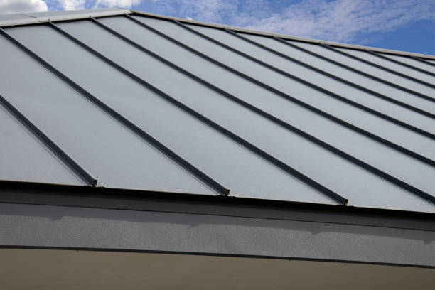 Best Emergency Roof Repair Services  in Henryville, IN